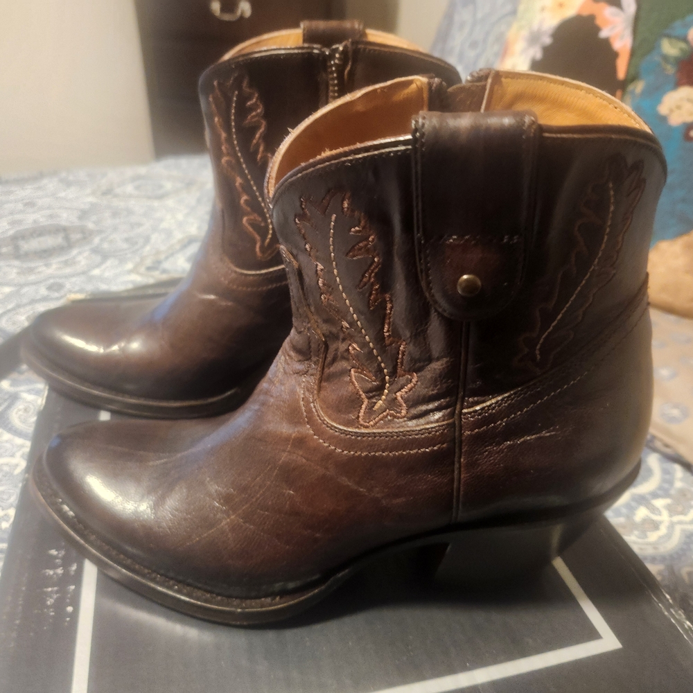 Lucchese Brown Ankle Boots with Embroidered Detail